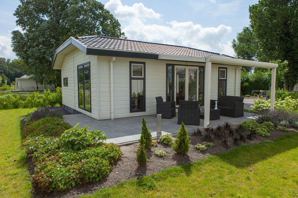 Отель Europarcs De Biesbosch Willemsdorp Экстерьер фото