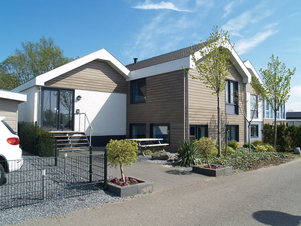 Отель Europarcs De Biesbosch Willemsdorp Экстерьер фото