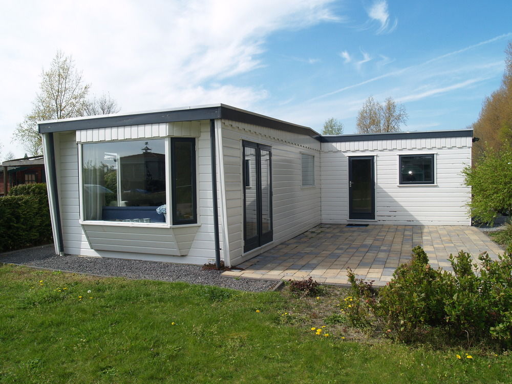 Отель Europarcs De Biesbosch Willemsdorp Экстерьер фото